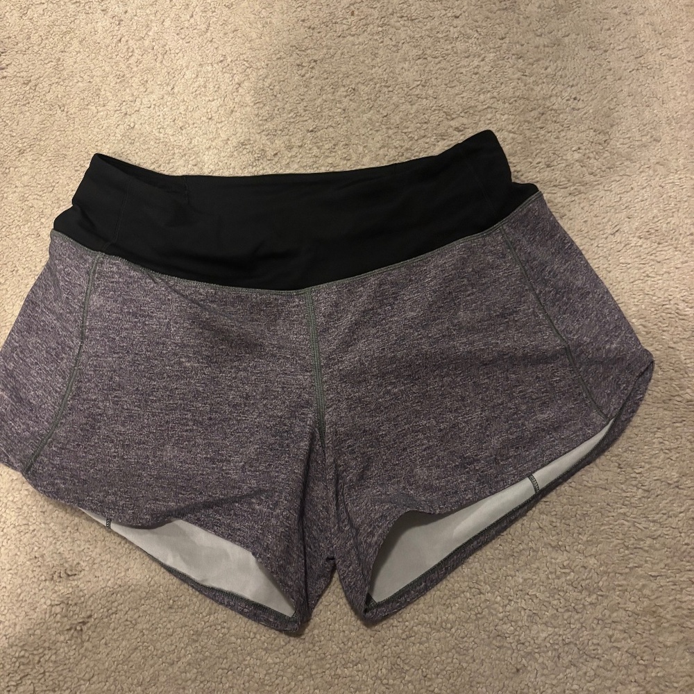 Lululemon Speedup 4 in size 6